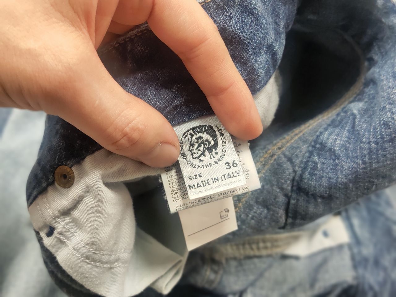Diesel Diesel X-Rotuck second hand Men’s Low Rise Jeans Y2K Style Size US 36 / EU 52 - 18 Thumbnail
