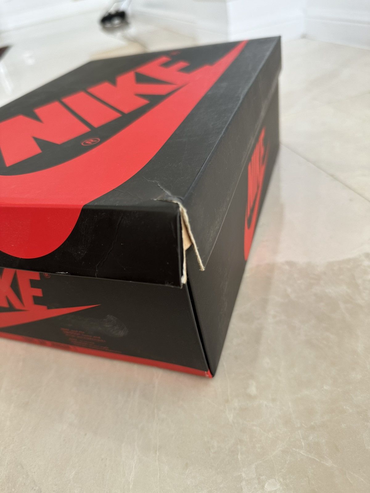 Jordan Brand Air Jordan 1 Shadows Size US 9 / EU 42 - 17 Thumbnail