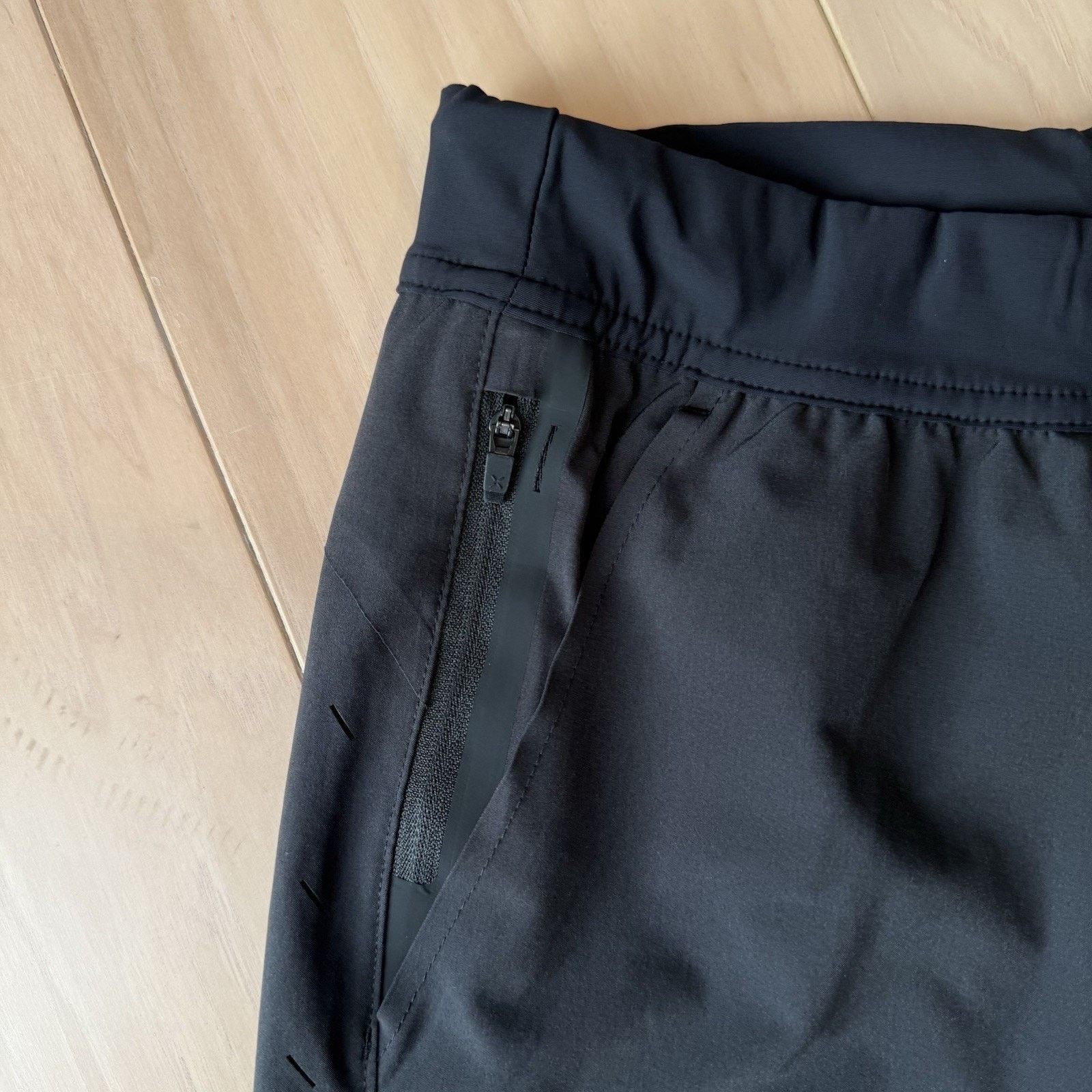 Ten Thousand Ten Thousand Interval Shorts Medium Black Workout Comfy Size US 28 / EU 44 - 4 Thumbnail