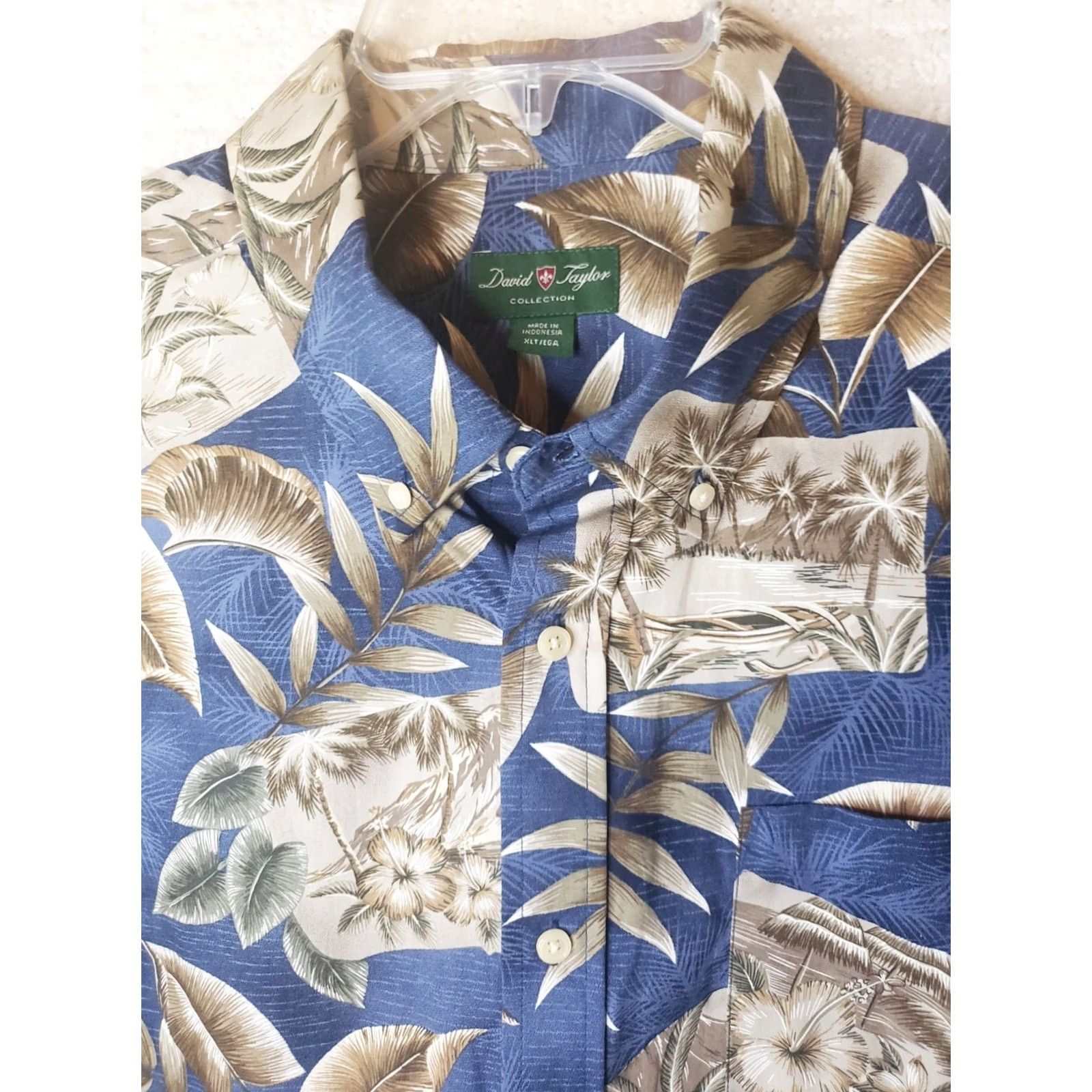 Vintage David Taylor Hawaiian Camp Shirt XLT Tan Blue Palms Ocean Mountains Men's Big & Tall Cotton Casual Summer Button-Up Collared Short Sleeve Relaxed Fit Size US XL / EU 56 / 4 - 5 Thumbnail