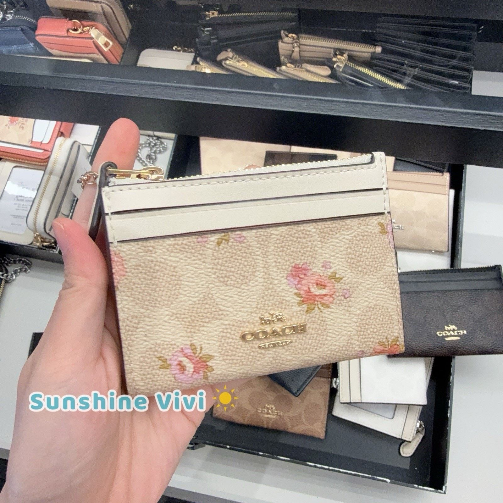 Coach NWT Coach CAR16 Mini Skinny ID Case Signature Canvas Floral Size ONE SIZE - 1 Thumbnail