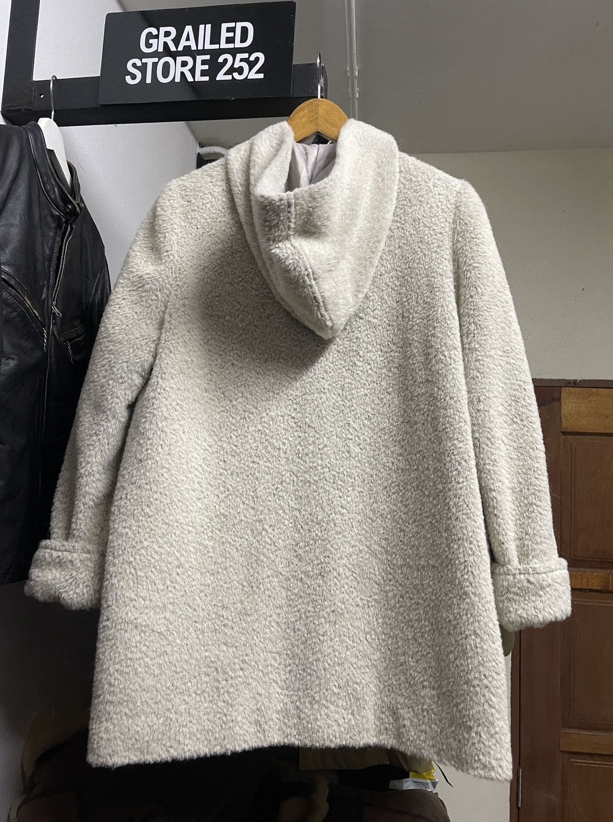 Courreges Courreges Luxury Mohair Coat Size L / US 10 / IT 46 - 2 Thumbnail