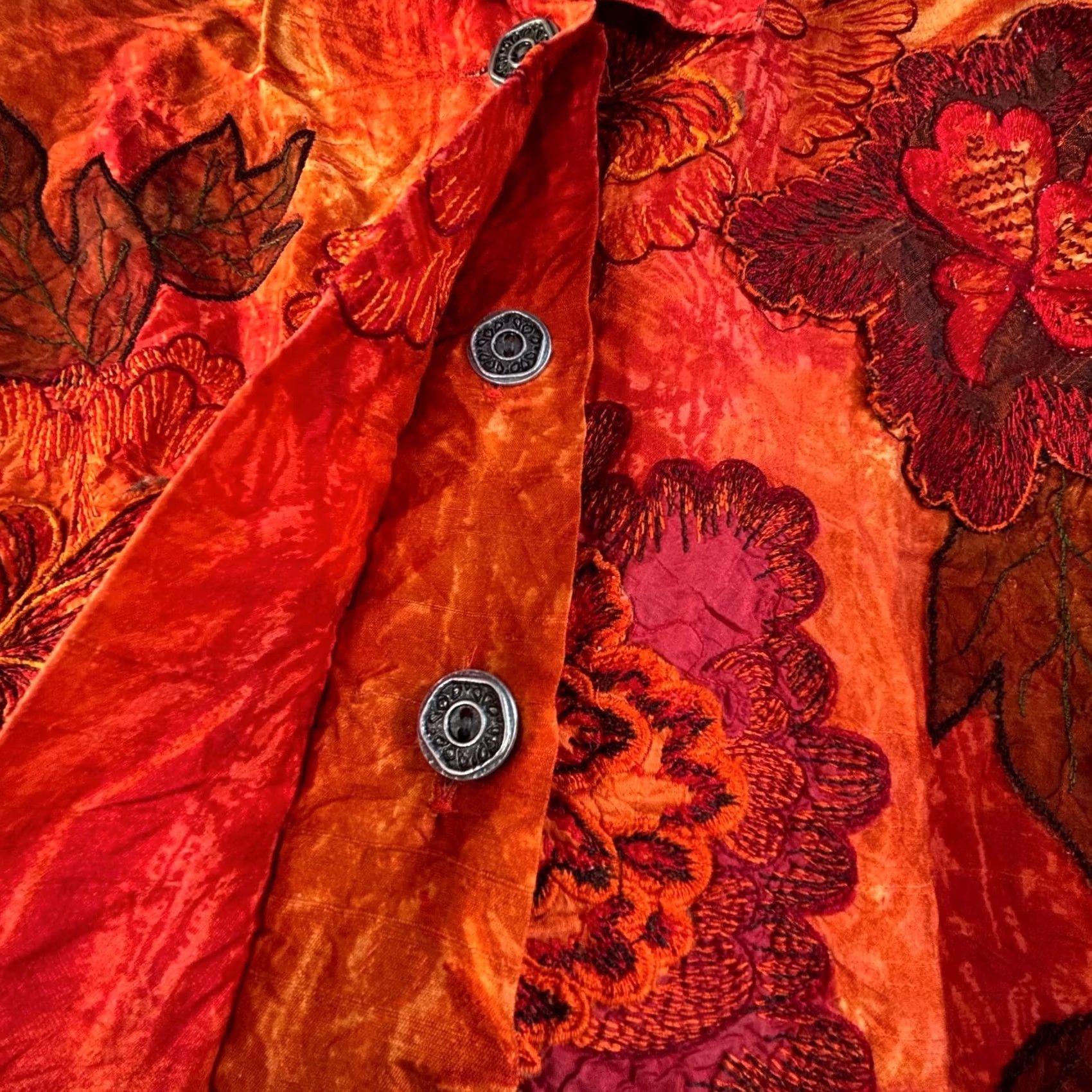 Vintage Chicos Womens Floral Embroidered Applique Jacket Size 2 Silk Red Orange Button Size XS / US 0-2 / IT 36-38 - 2 Thumbnail