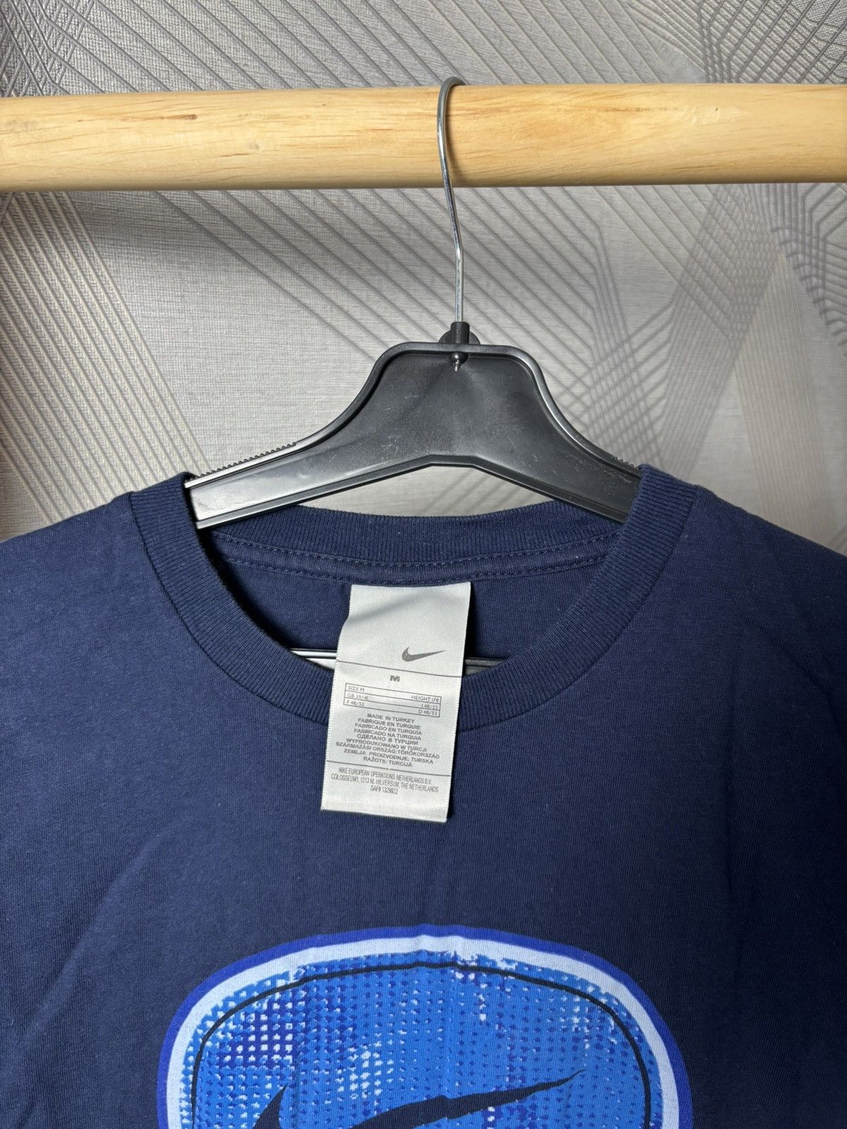 Nike Vintage Nike 90`s big logo t-shirt Size US M / EU 48-50 / 2 - 6 Thumbnail