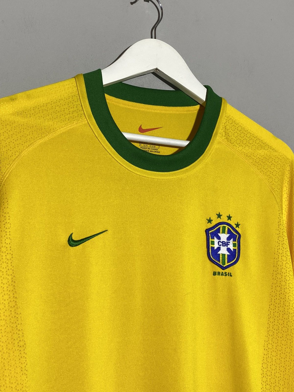 Nike Nike Brazil National Team Vintage Soccer Jersey Size US L / EU 52-54 / 3 - 4 Thumbnail