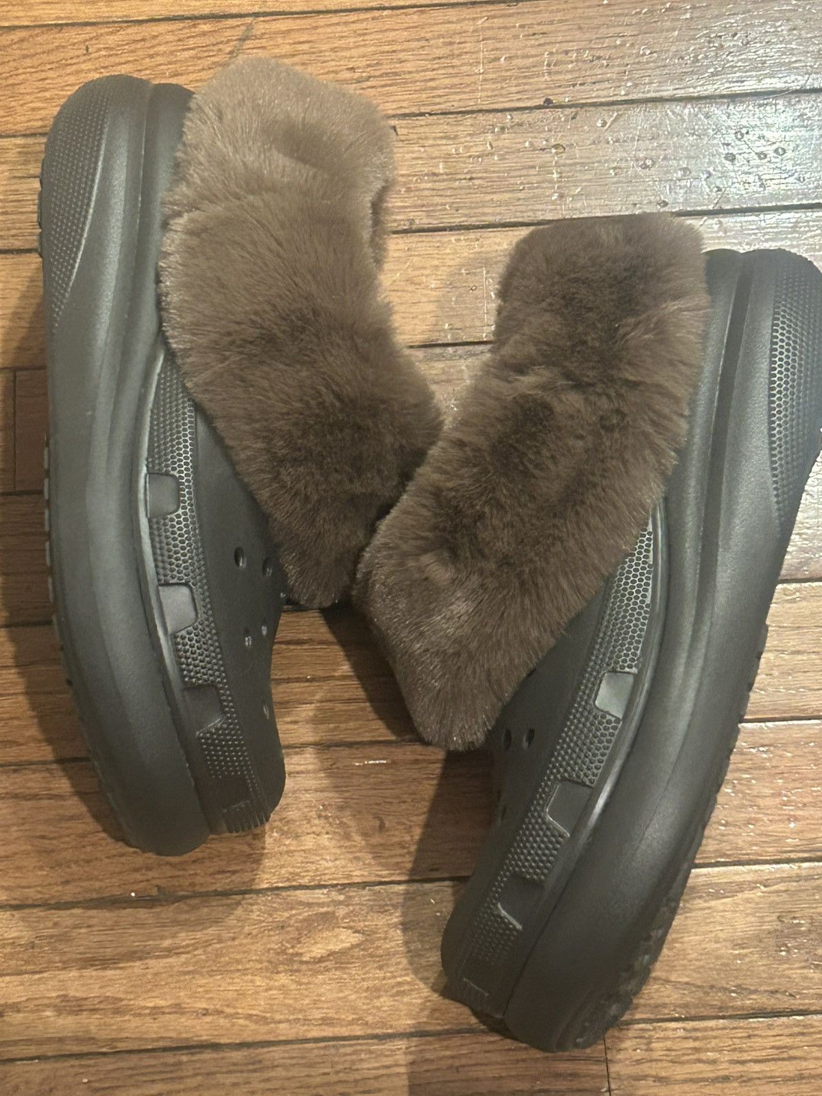 Crocs Crocs Furever Crush Brown Size US 11 / IT 41 - 2 Thumbnail