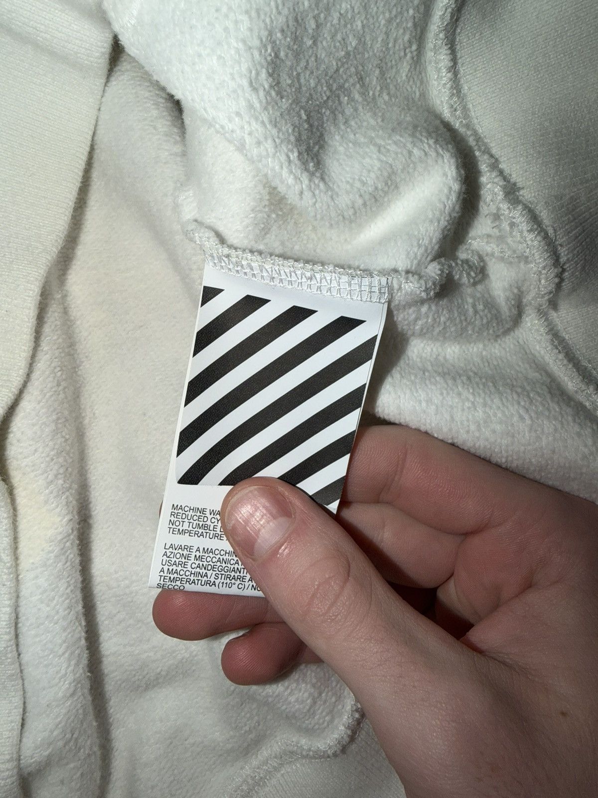 Off-White Size L - Off-White Acrylic Arrows Hoodie - White Size US L / EU 52-54 / 3 - 15 Thumbnail