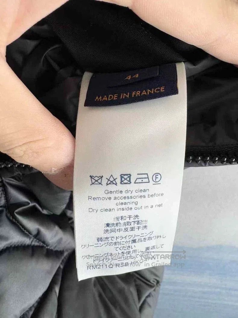 Louis Vuitton Louis Vuitton LV black embossed floral down vest. Size US S / EU 44-46 / 1 - 4 Thumbnail