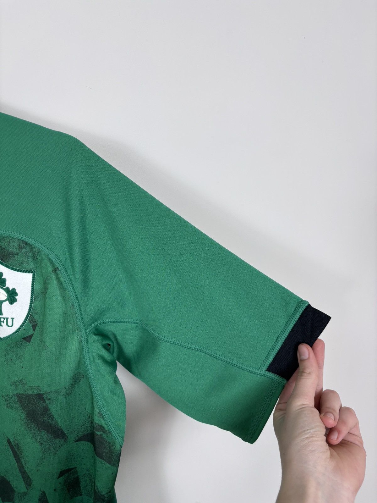 Canterbury of New Zealand Canterbury Ireland Rugby Union IRFU 2020/21 Jersey Shirt Size US L / EU 52-54 / 3 - 8 Thumbnail