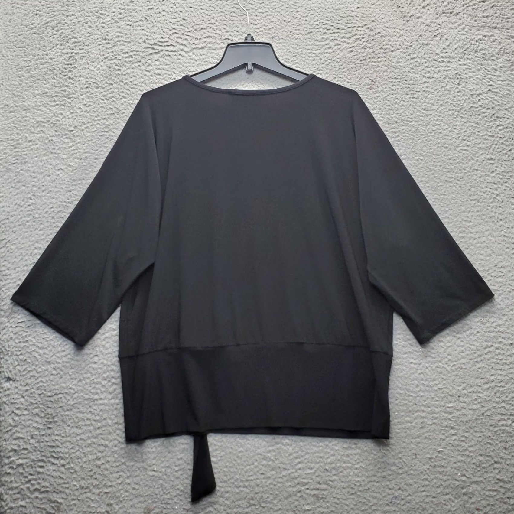 Joseph Ribkoff Joseph Ribkoff Blouse Womens 16 Black 3/4 Sleeve Round Neck Stretch Knot Hem Shirt Womens 16 Black 3/4 Sleeve Round Neck Knit Stretch Size XXL / US 16-18 / IT 52-54 - 2 Thumbnail