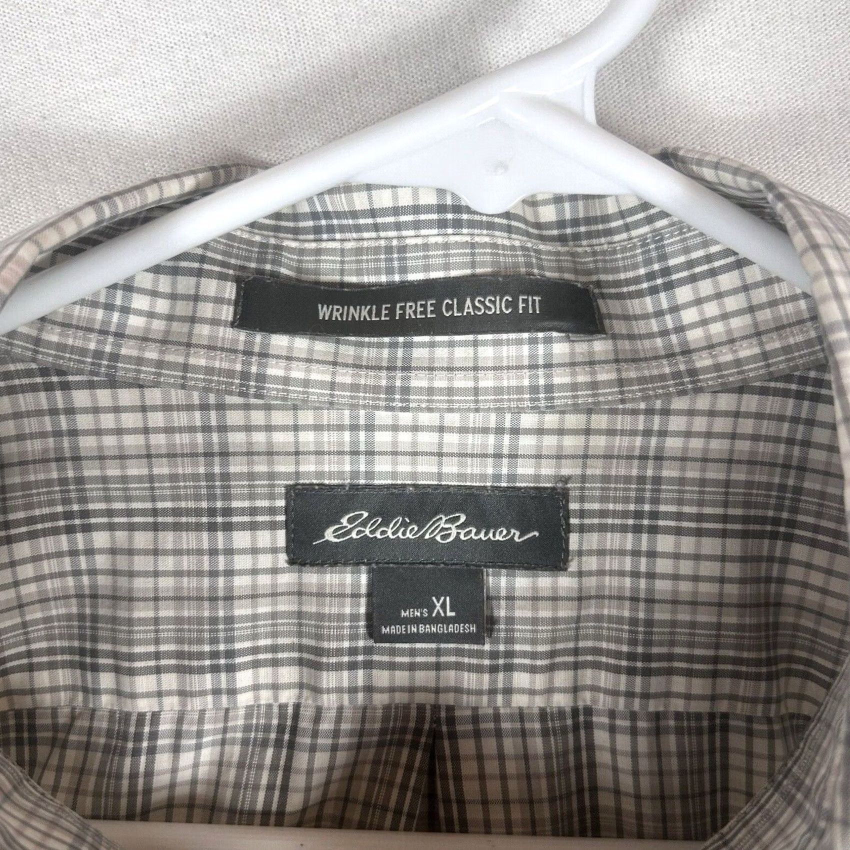 Eddie Bauer Eddie Bauer Button-Up Shirt Men XL Gray Plaid Wrinkle Resistant Short Description: Classic Fit Size US XL / EU 56 / 4 - 3 Thumbnail