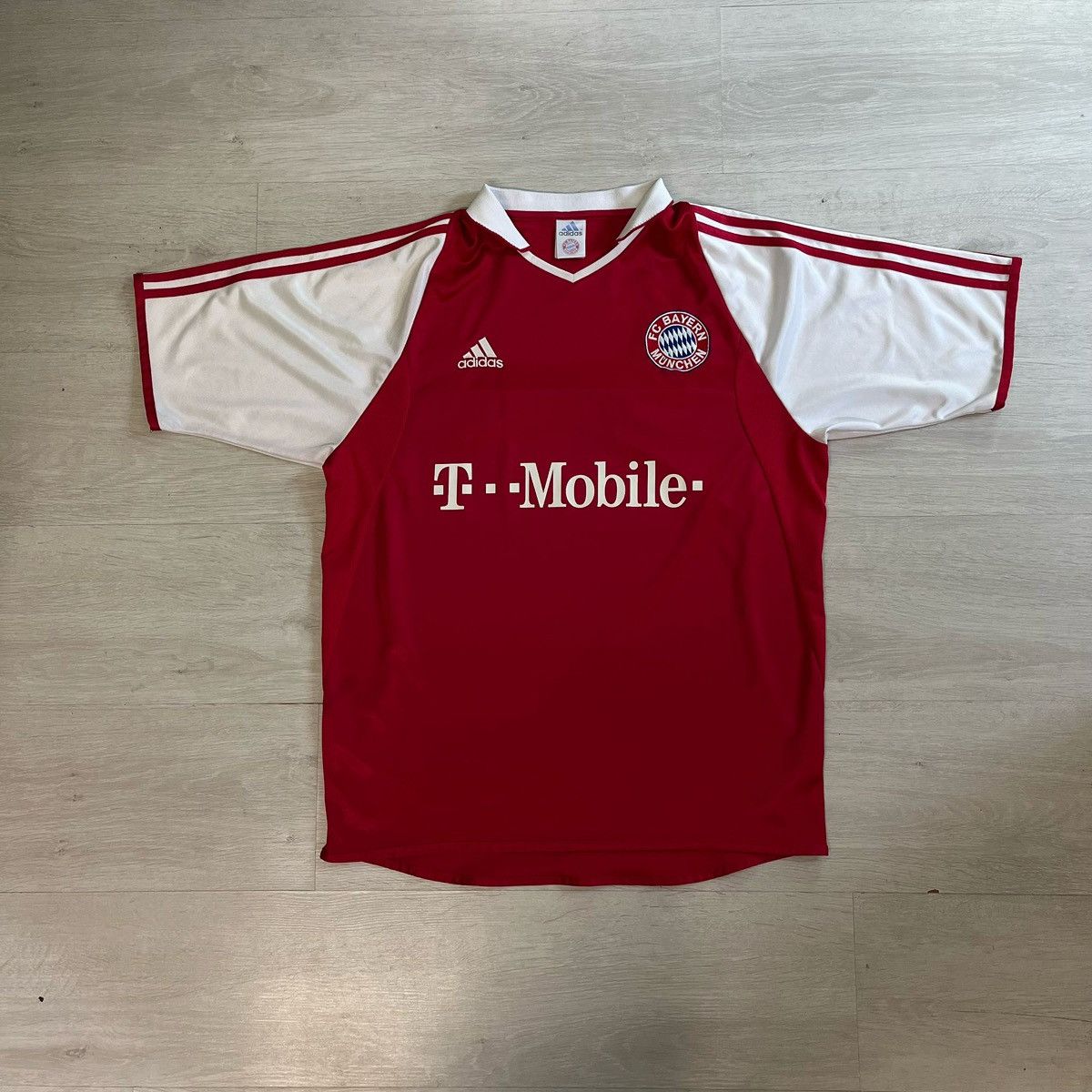 Adidas Bayern Munchen adidas 2003/2004 home tshirt Size US M / EU 48-50 / 2 - 1 Thumbnail