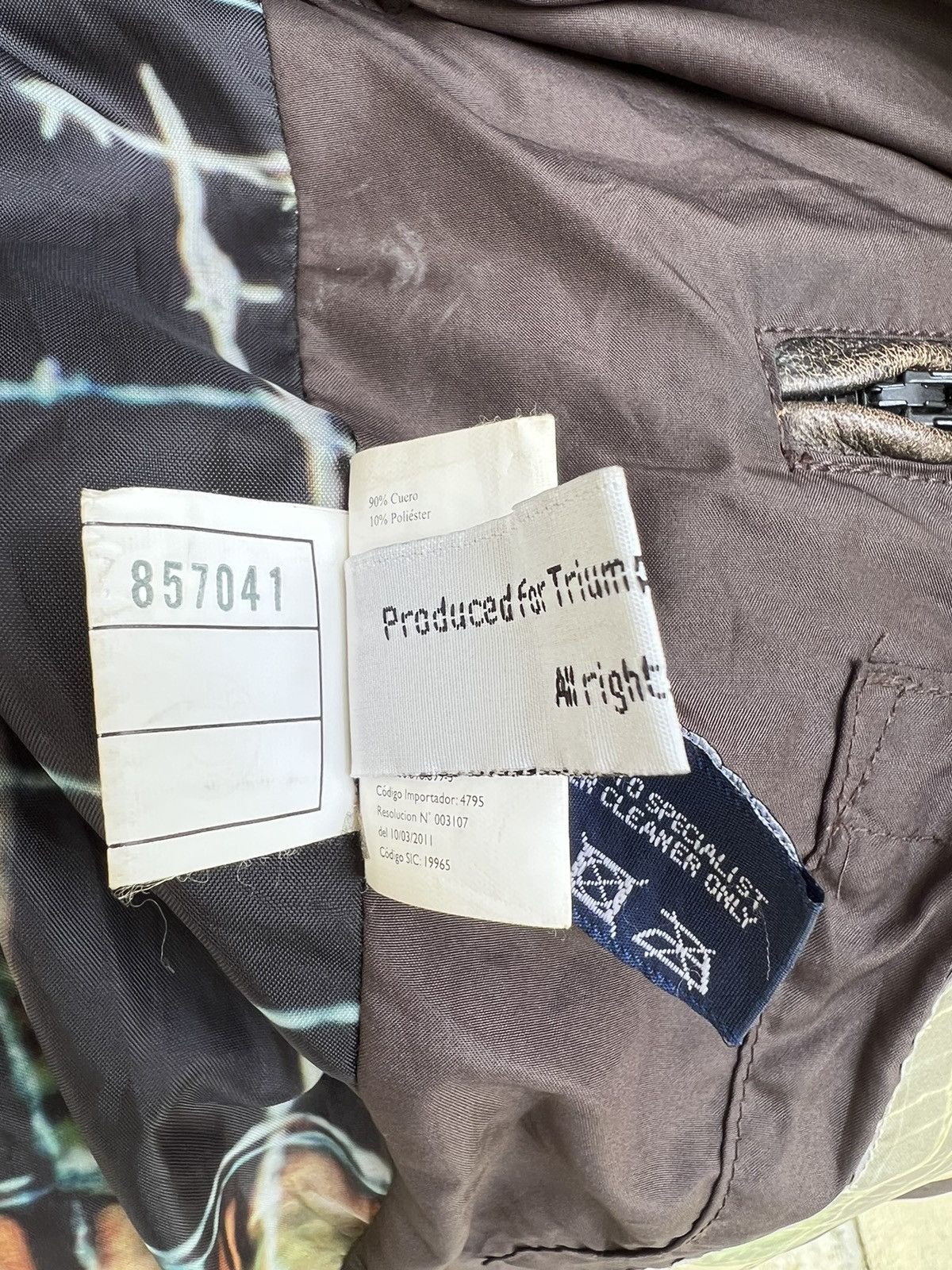 Leather Vintage Triumph Motorcycles Fade Patina Leather Jacket Size US L / EU 52-54 / 3 - 25 Thumbnail