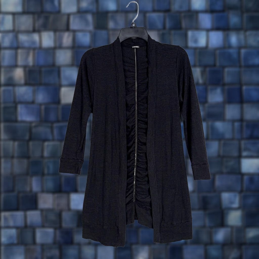 MONROW Monrow Cardigan Sweater Womens XS Black Ruched Back Open Front Lightweight 3/4 Sleeve Zipper Casual Fall All Seasons Womens Size XS / US 0-2 / IT 36-38 - 1 Thumbnail