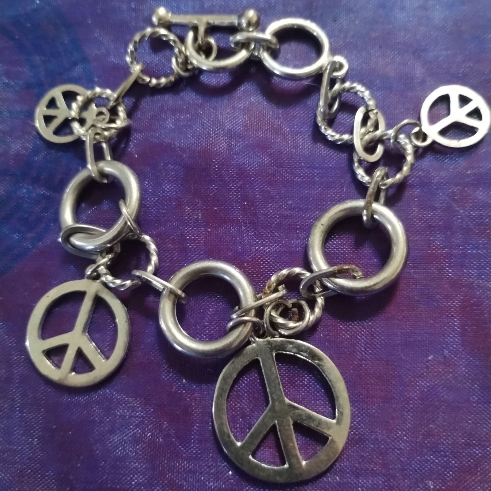 Vintage Absolutely gorgeous vintage peace silver toggle bracelet Size ONE SIZE - 1 Thumbnail