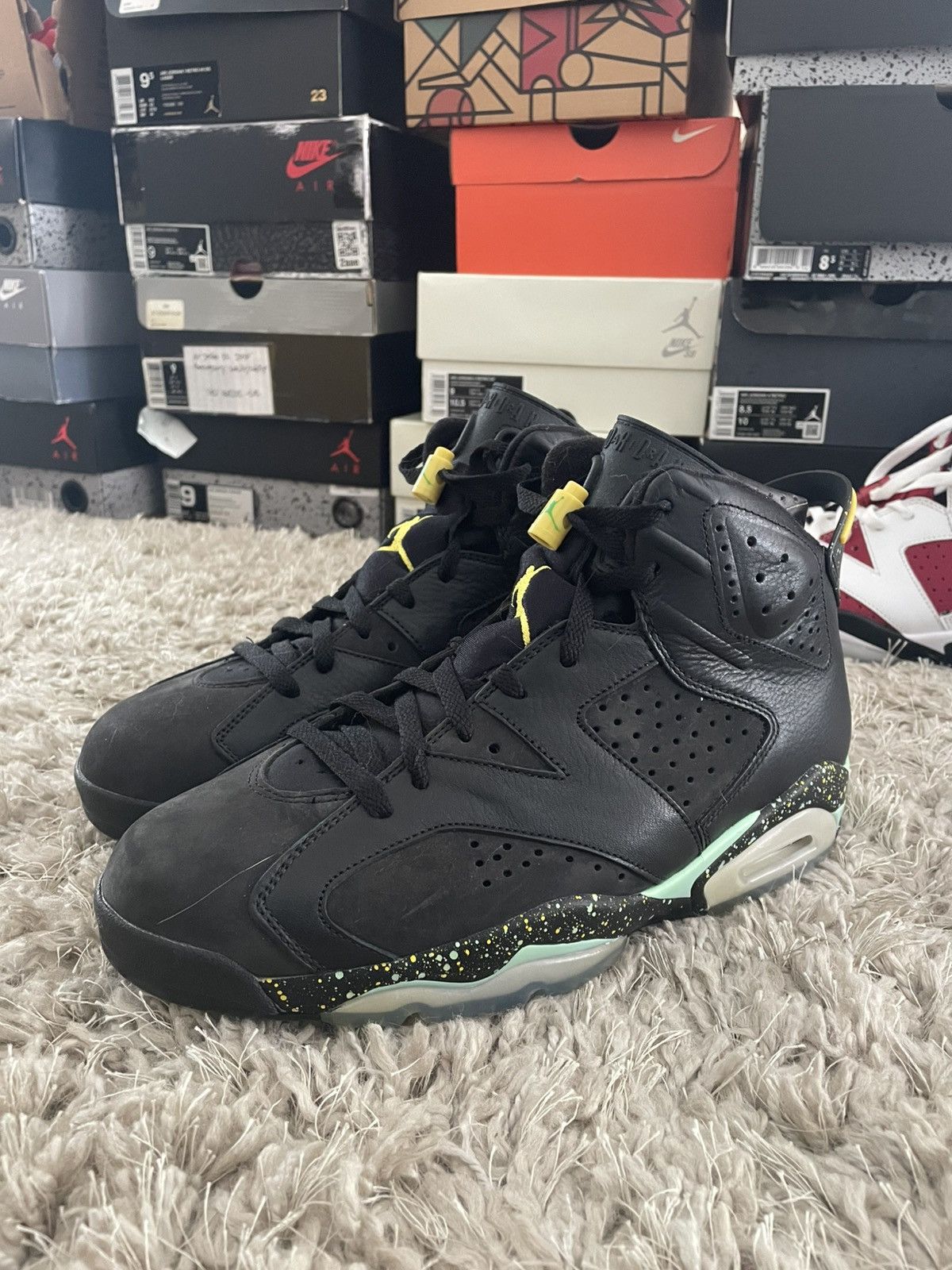 Jordan Brand Jordan 6 Brazil Pack Size US 10.5 / EU 43-44 - 1 Thumbnail