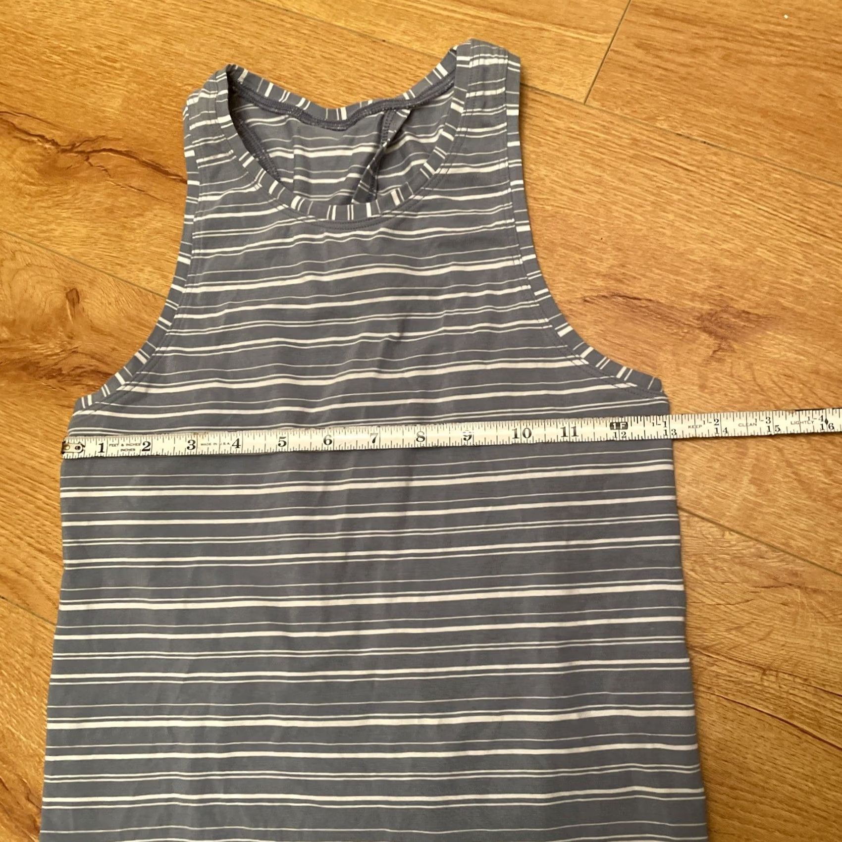 Lululemon VINTAGE Lululemon? (No, not vintage) Lululemon Women's Open Back RacerbackTank Blue with Stripes S/xs Tank Women Blue Racerback Open Back Striped Size ONE SIZE - 3 Thumbnail