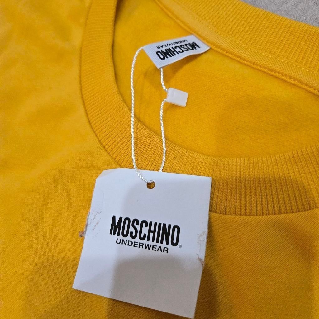 Moschino Moschino Underbear Crewneck XL NWT Size XL / US 12-14 / IT 48-50 - 3 Thumbnail