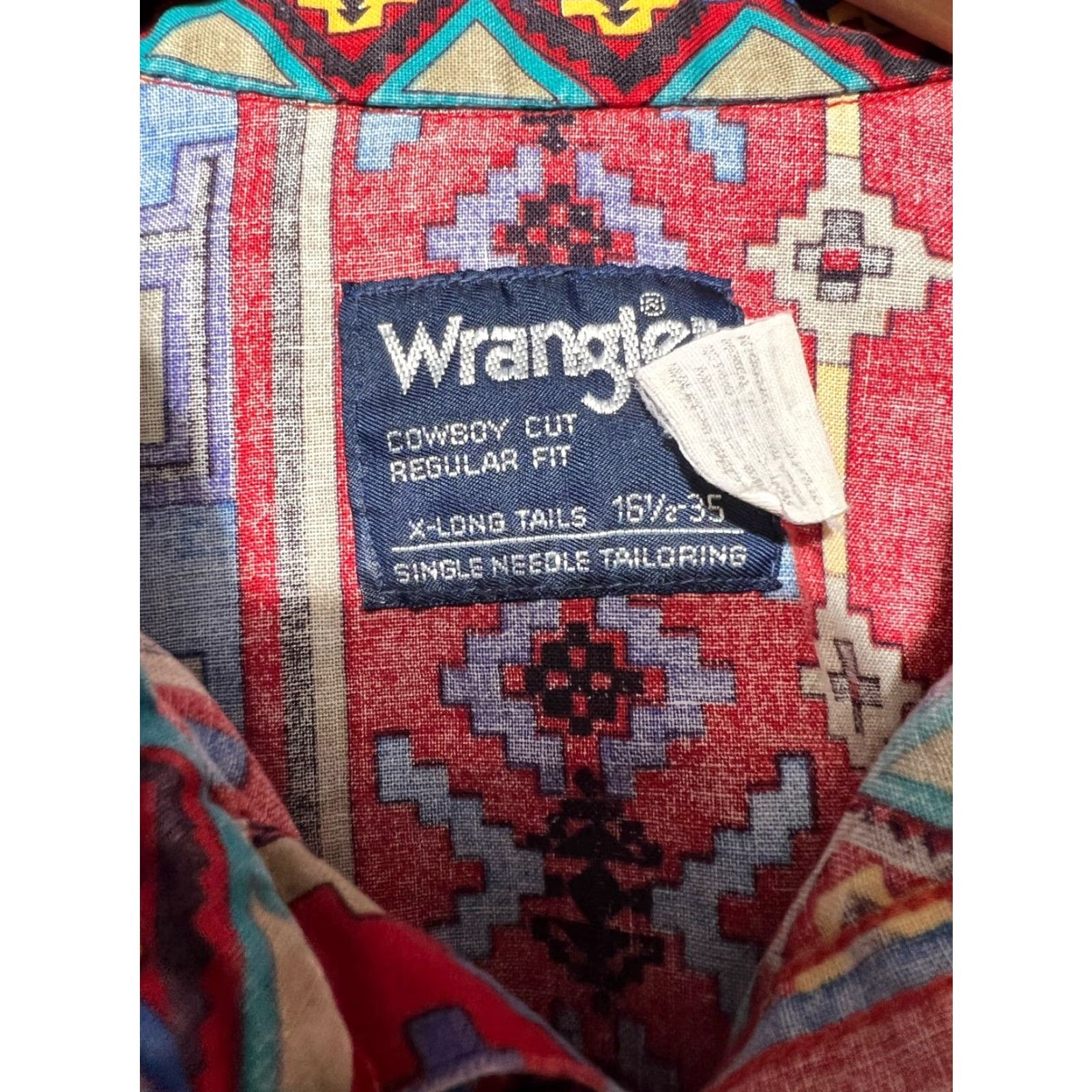 Wrangler VINTAGE Wrangler Cowboy Cut Western Aztec Shirt Sz 16-35 X-Long Tail Ships Free! Size US L / EU 52-54 / 3 - 2 Thumbnail