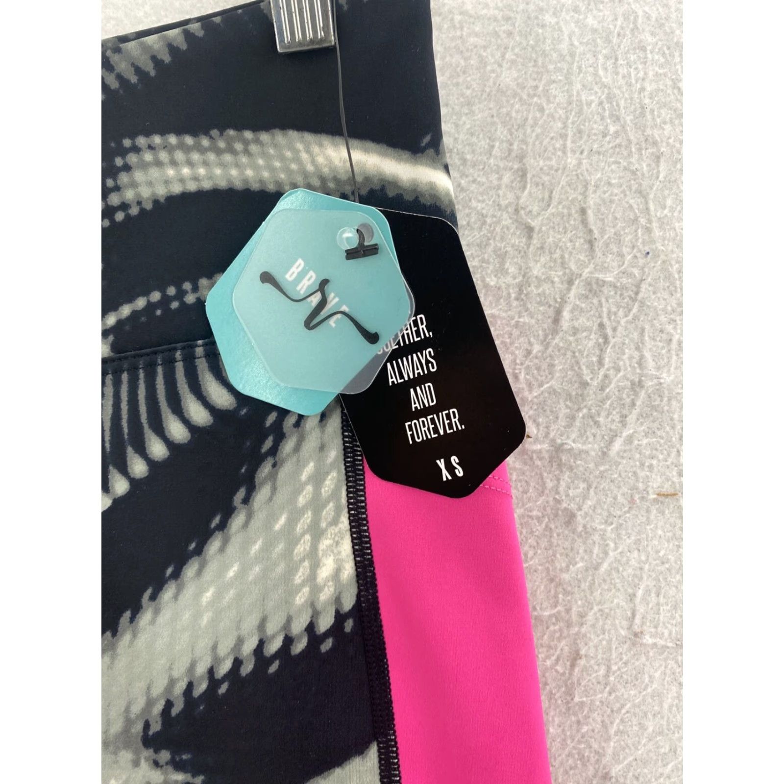 Vintage NWT LuLaRoe Brave Ankle Fitness Leggings Rise Womens XS Pink Size 26" / US 2 / IT 38 - 4 Thumbnail
