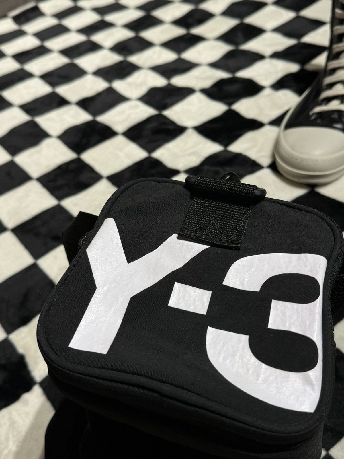 Y-3 CAMERA BAG MINI DUFFLE ZIPPER NYLON SHOULDER CROSSBODY Size ONE SIZE - 9 Thumbnail