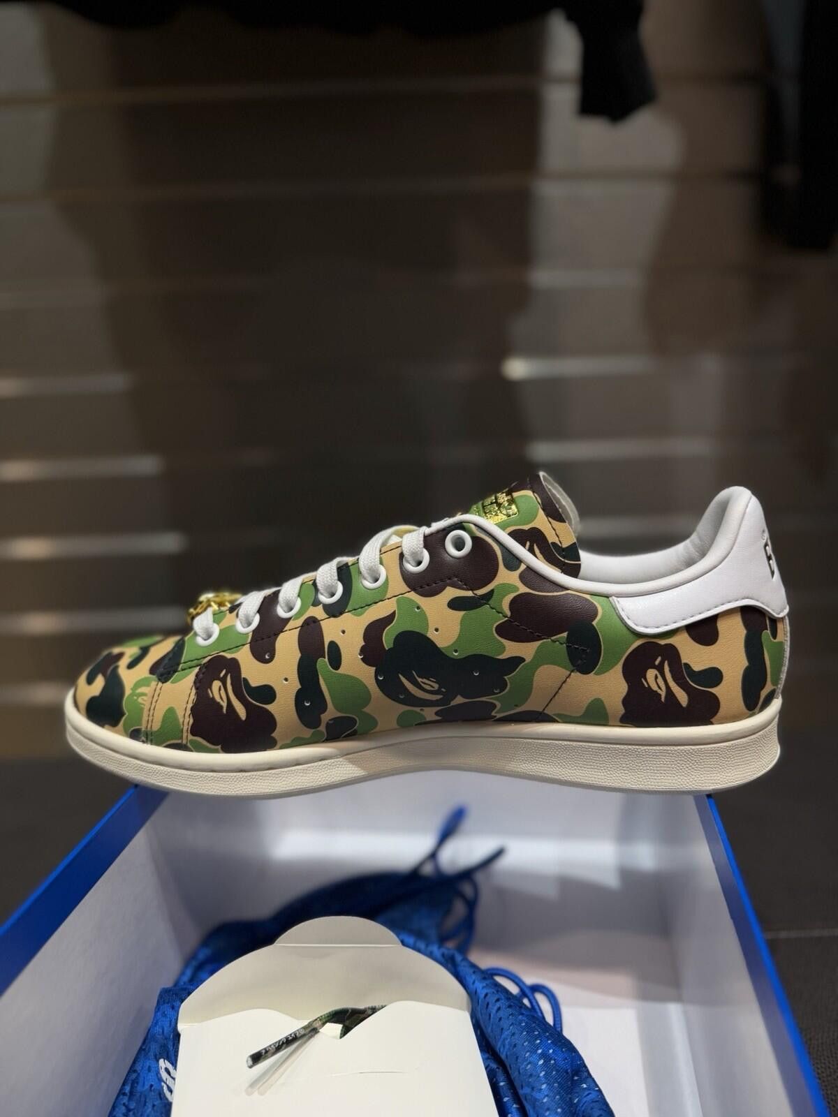 Adidas adidas BAPE x Stan Smith 30th Anniversary Size 9.5 Men’s New Size US 9.5 / EU 42-43 - 5 Thumbnail