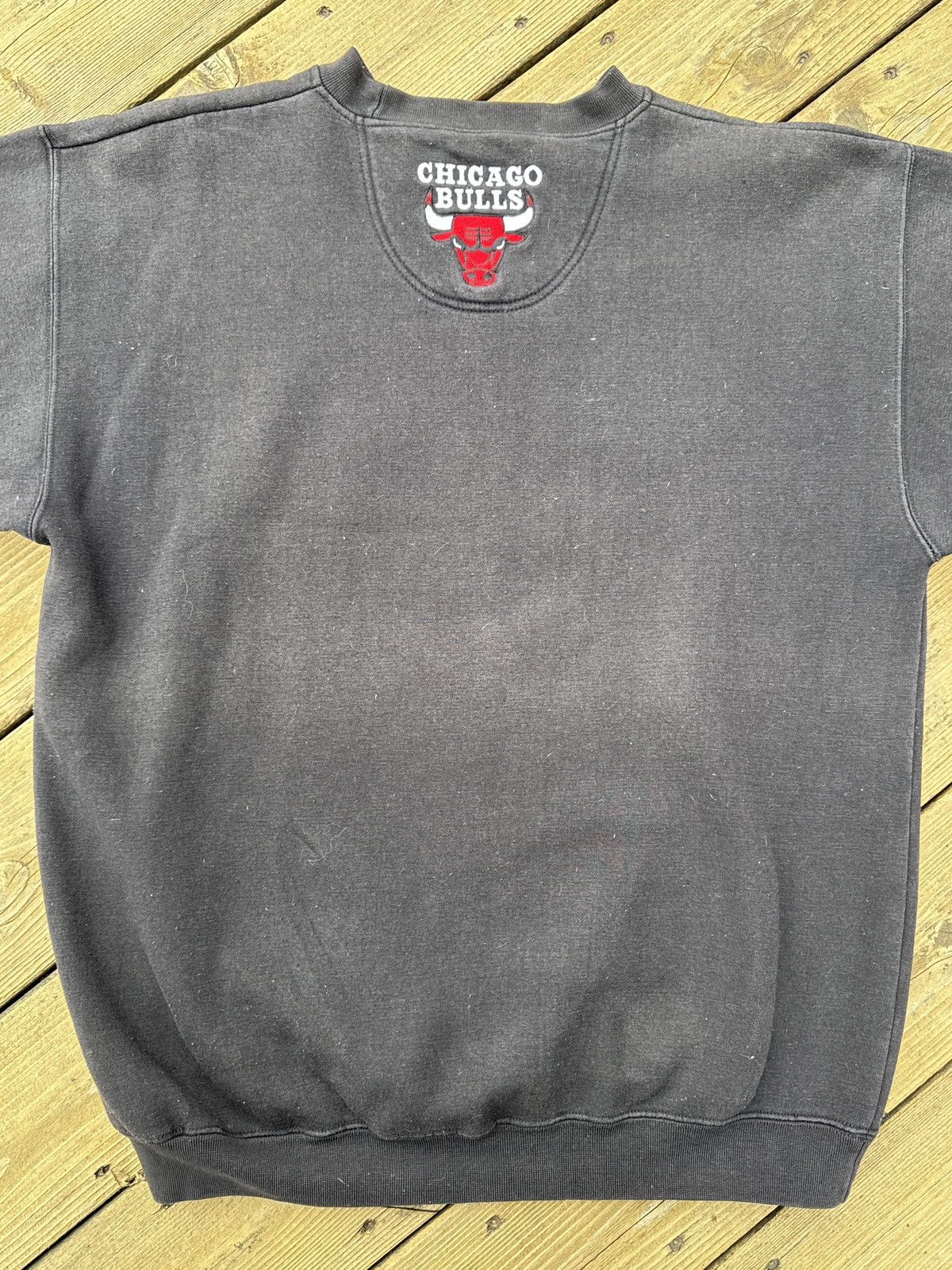 Starter Vintage 90s Chicago Bulls Starter Crewneck XL Sun Faded Size US XL / EU 56 / 4 - 8 Thumbnail