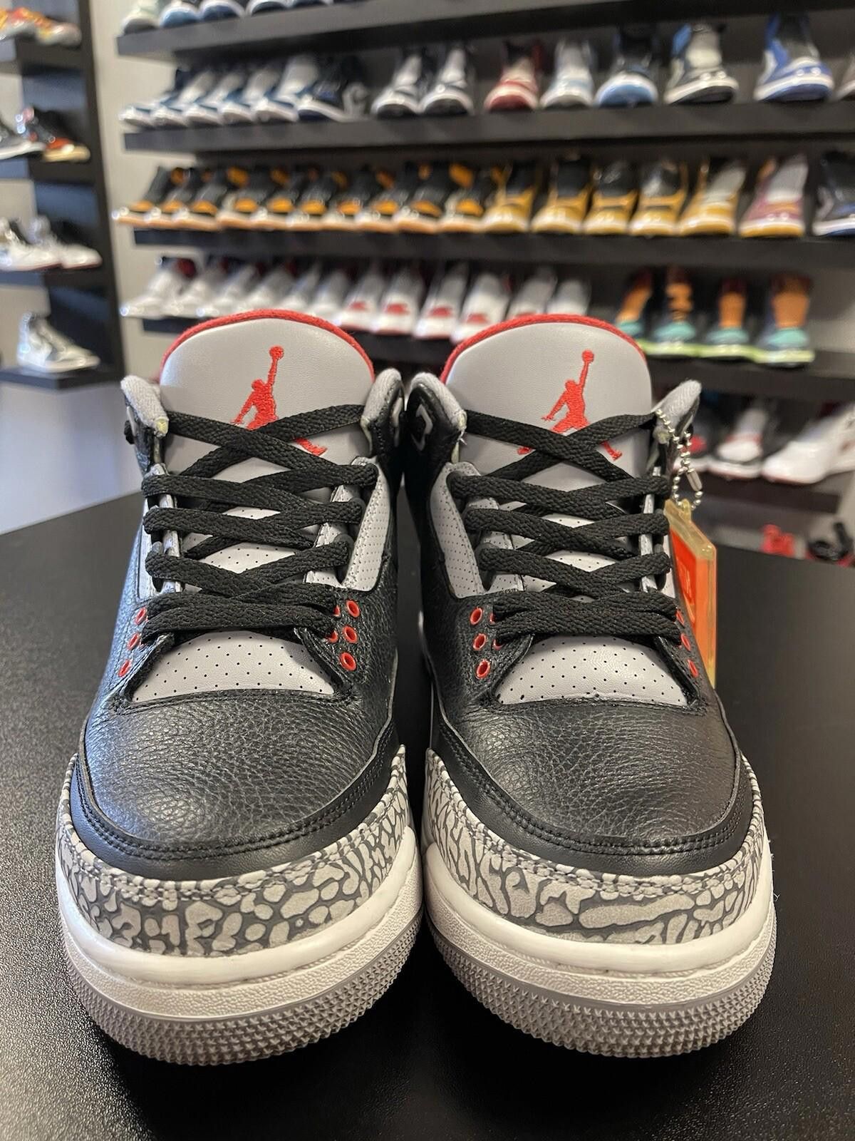 Jordan Brand Size 9.5 - Jordan 3 Retro OG Mid Black Cement Very Clean! Size US 9.5 / EU 42-43 - 2 Thumbnail