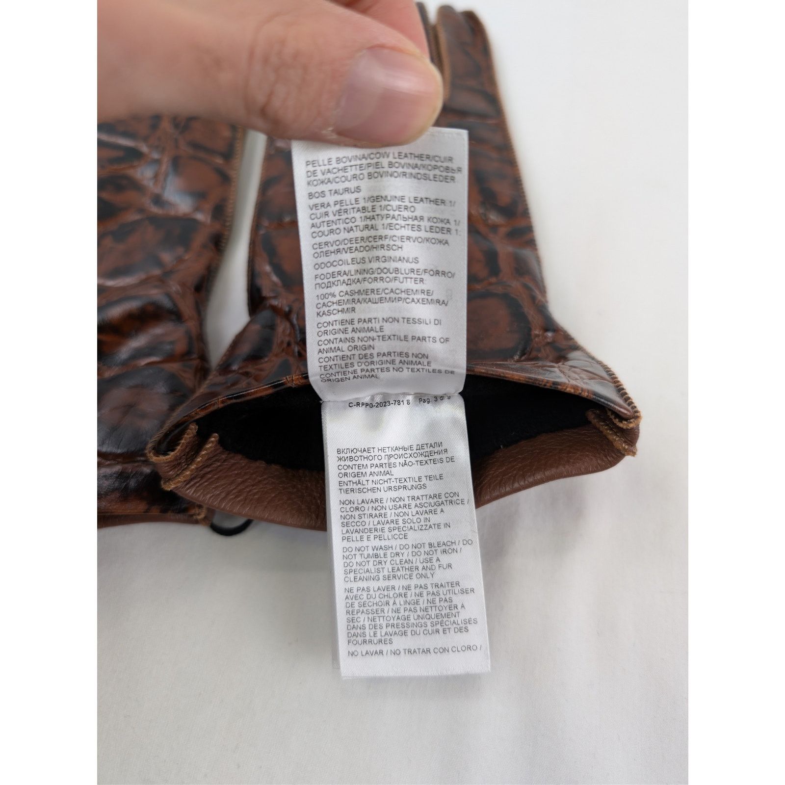 Bottega Veneta o1rshd1 Q:3 / Size: 8 / Embossed Croc Leather Gloves Barrel Size ONE SIZE - 12 Thumbnail