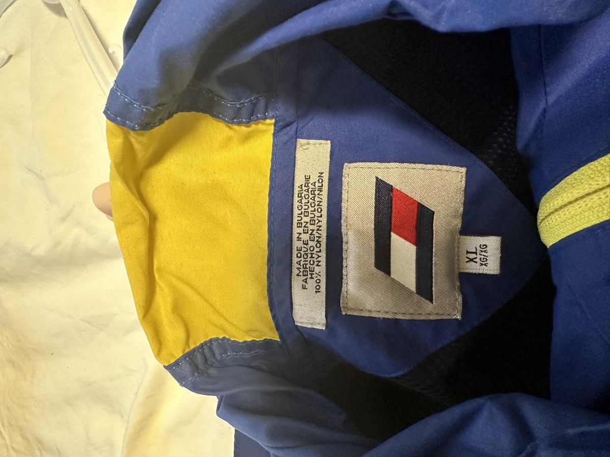 Tommy Hilfiger Tommy Hilfiger Rain Jacket Size US XL / EU 56 / 4 - 2 Thumbnail