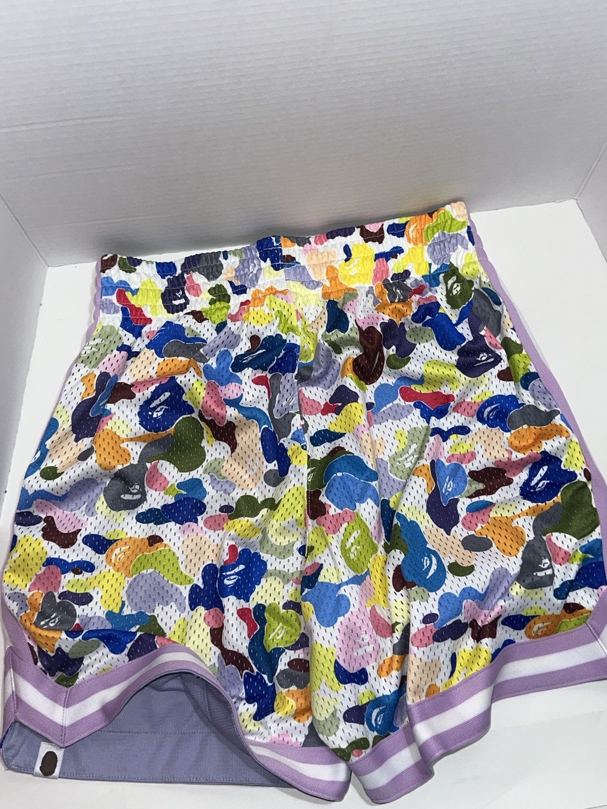 Bape RARE! BAPE White Multi Camo Basketball Shorts DS Size S Size US 30 / EU 46 - 3 Thumbnail