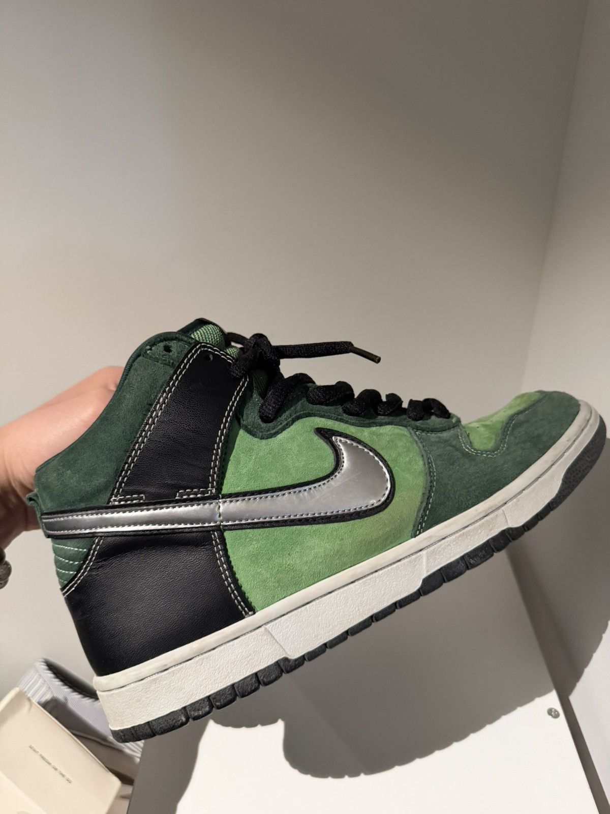 Nike SB Nike SB Dunk High Brut sz 9 Size US 9 / EU 42 - 2 Thumbnail