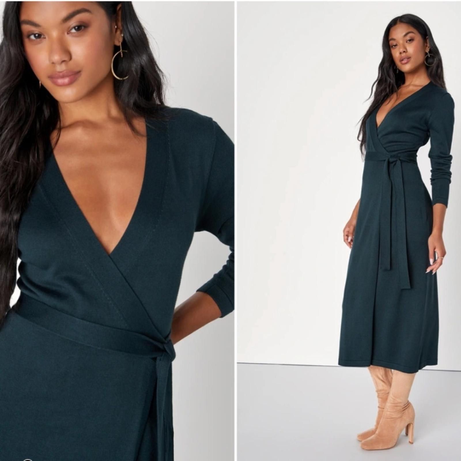 Lulus LULU's Chic Sexy Casual Ribbed Holiday Sweater Wrap Midi Size M / US 6-8 / IT 42-44 - 1 Thumbnail