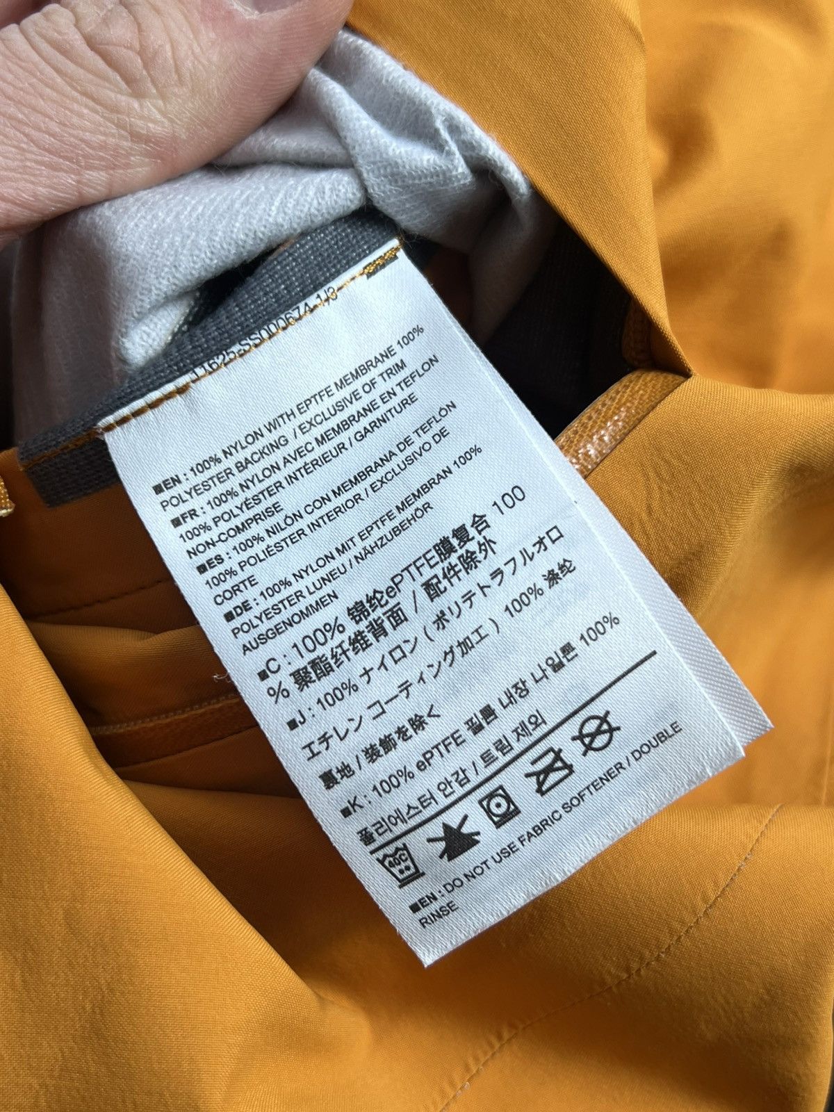 Veilance Arc’teryx Veilance Align SFT Orange Jacket Size M Size US M / EU 48-50 / 2 - 7 Thumbnail
