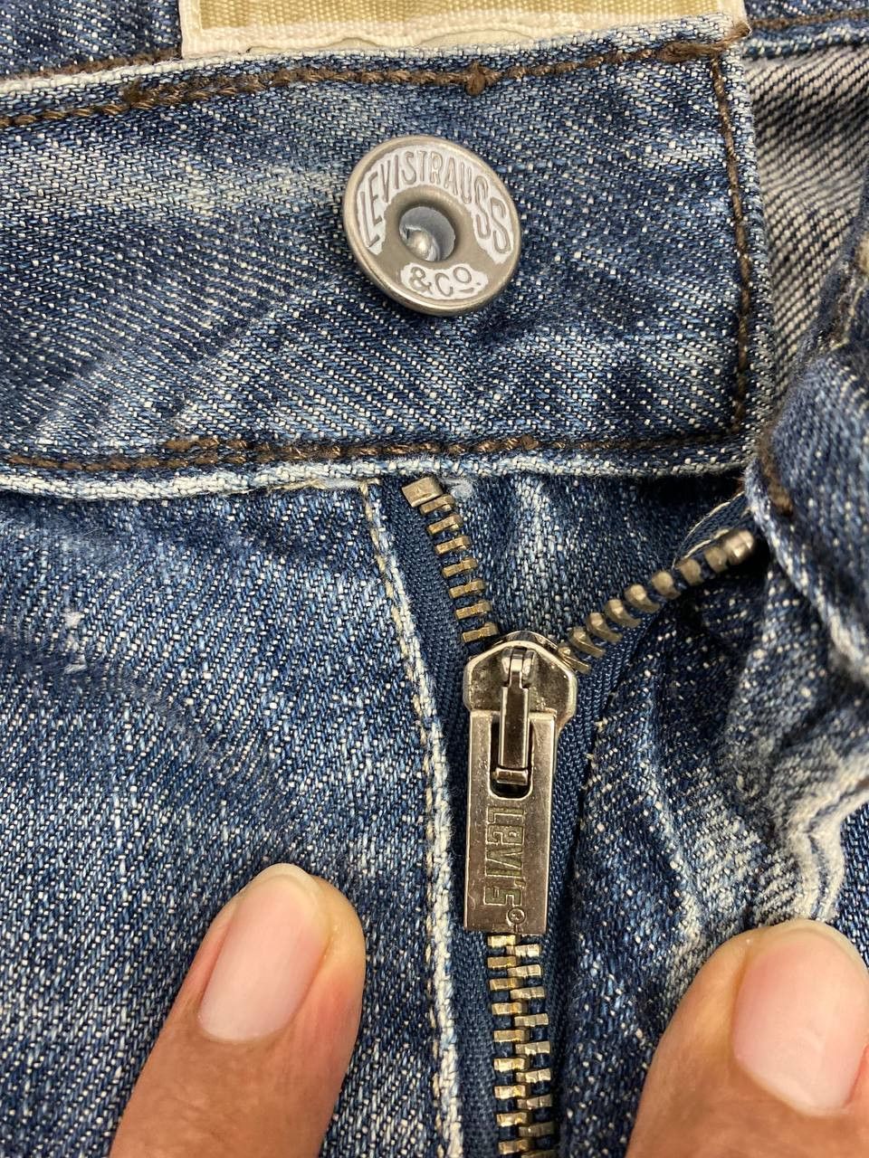 Levi's vintage levis slim straight distressed denim Size US 36 / EU 52 - 12 Thumbnail