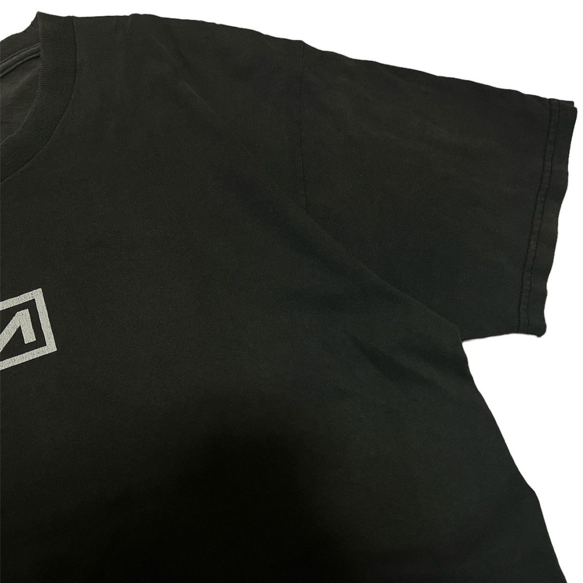Band Tees Vintage Nine Inch Nails band T shirt Size US L / EU 52-54 / 3 - 6 Thumbnail