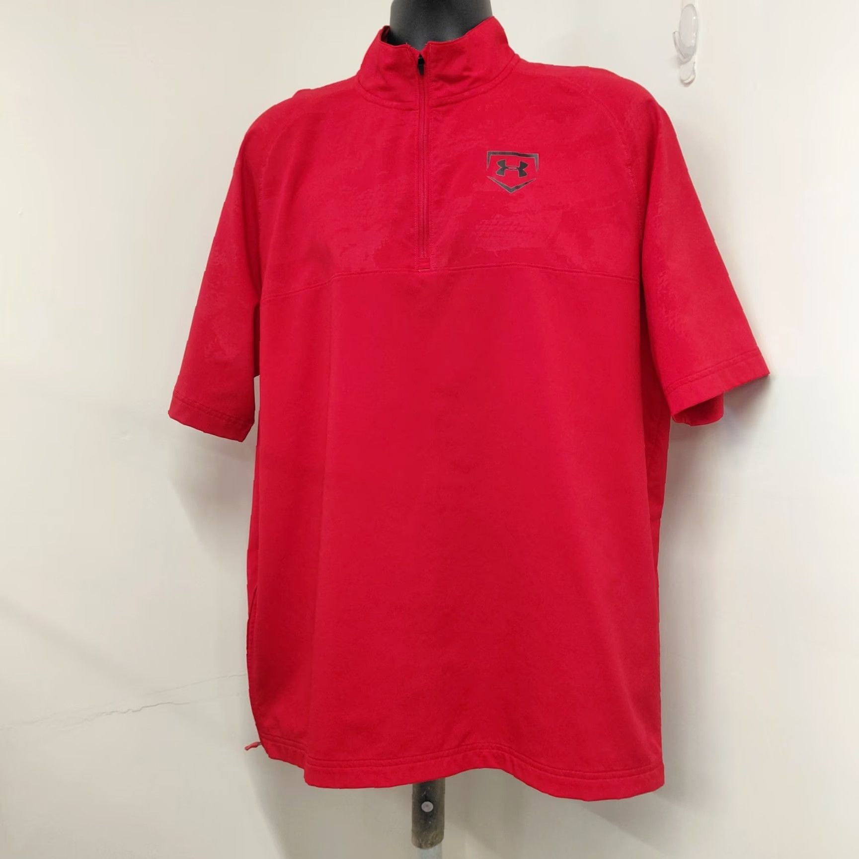 Under Armour Under Armour HeatGear 1/4 Zip Shirt Men XL Red Loose Fit Short Sleeve Functional Breathable Lightweight Utility Shirt Size US XL / EU 56 / 4 - 4 Thumbnail