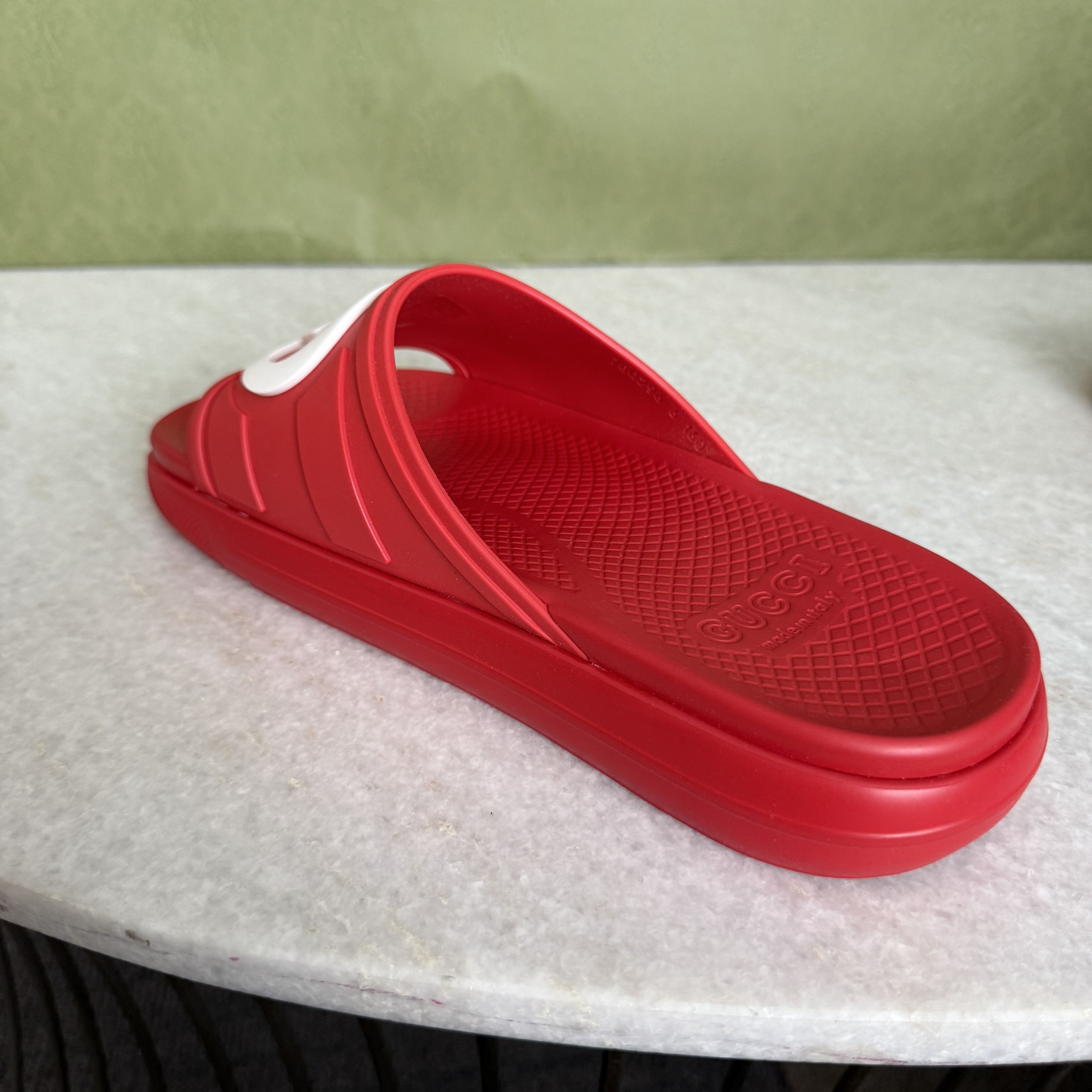 Gucci GUCCI 780296 Red Rubber Men's GG Sandals, sz Gucci 6 Size US 6.5 / EU 39-40 - 11 Thumbnail