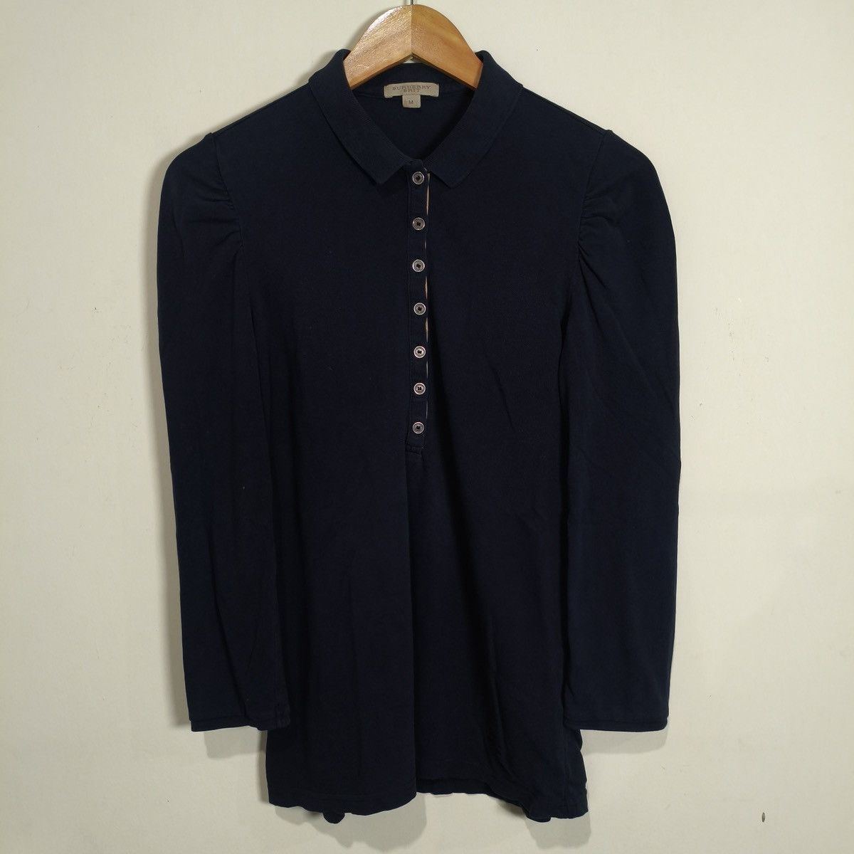 Burberry Burberry Brit button-down collar subtly puffed shoulder Size M / US 6-8 / IT 42-44 - 1 Thumbnail