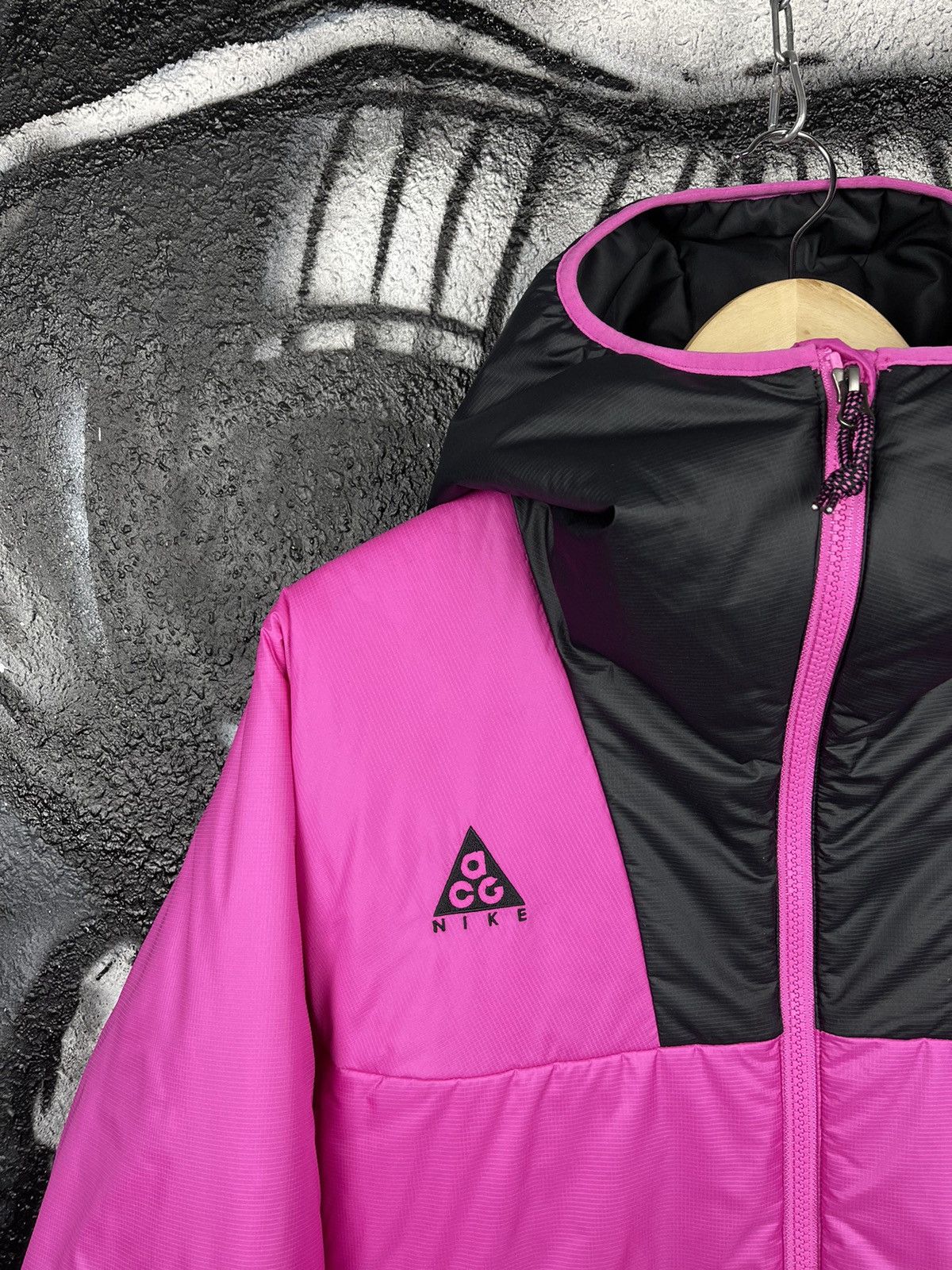 Nike ACG Nike ACG Primaloft Pink Full Zip Hooded Jacket Men’s Size M Size US M / EU 48-50 / 2 - 5 Thumbnail