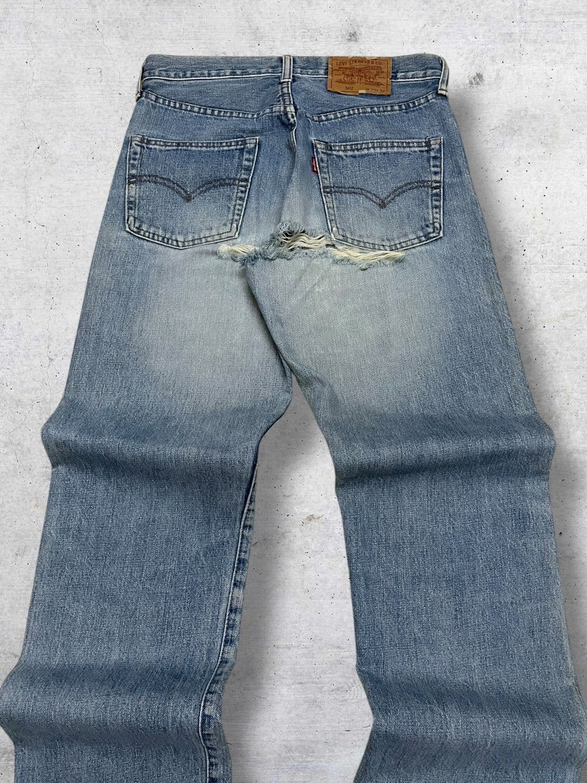 Levi's Vintage Clothing VINTAGE 502 LEVIS 1990S OG DESIGNER DISTRESSED RUGGED DENIM Size US 30 / EU 46 - 12 Thumbnail