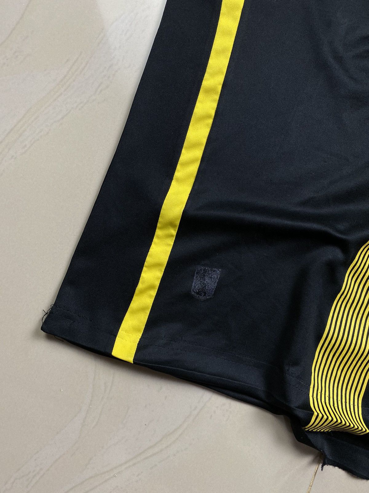 Under Armour Tottenham Hotspur 2014/15 Away Shirt Football Jersey Size US M / EU 48-50 / 2 - 4 Thumbnail