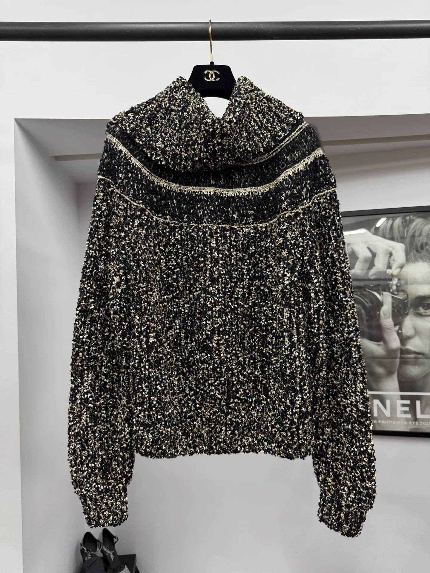 Chanel Chanel Egypt Series Black Gold Sweater Size US M / EU 48-50 / 2 - 1 Thumbnail