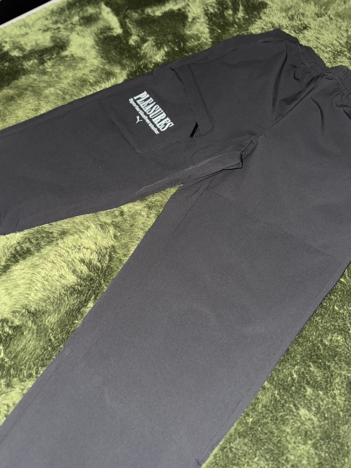 Pleasures × Puma [M] PLEASURES X PUMA collaboration cargo pants stretch Size US 34 / EU 50 - 6 Thumbnail