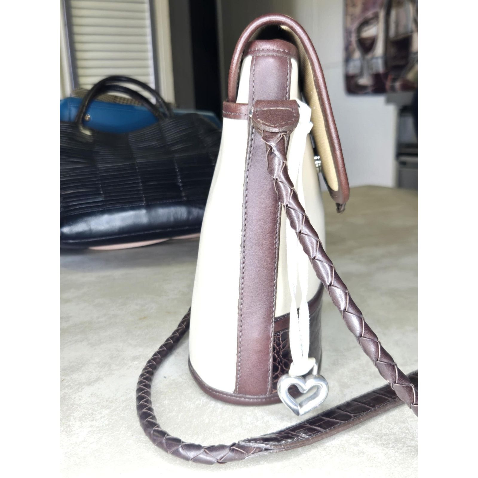 Brighton Vintage Brighton two tone brown croc and beige heart tassel Size ONE SIZE - 5 Thumbnail
