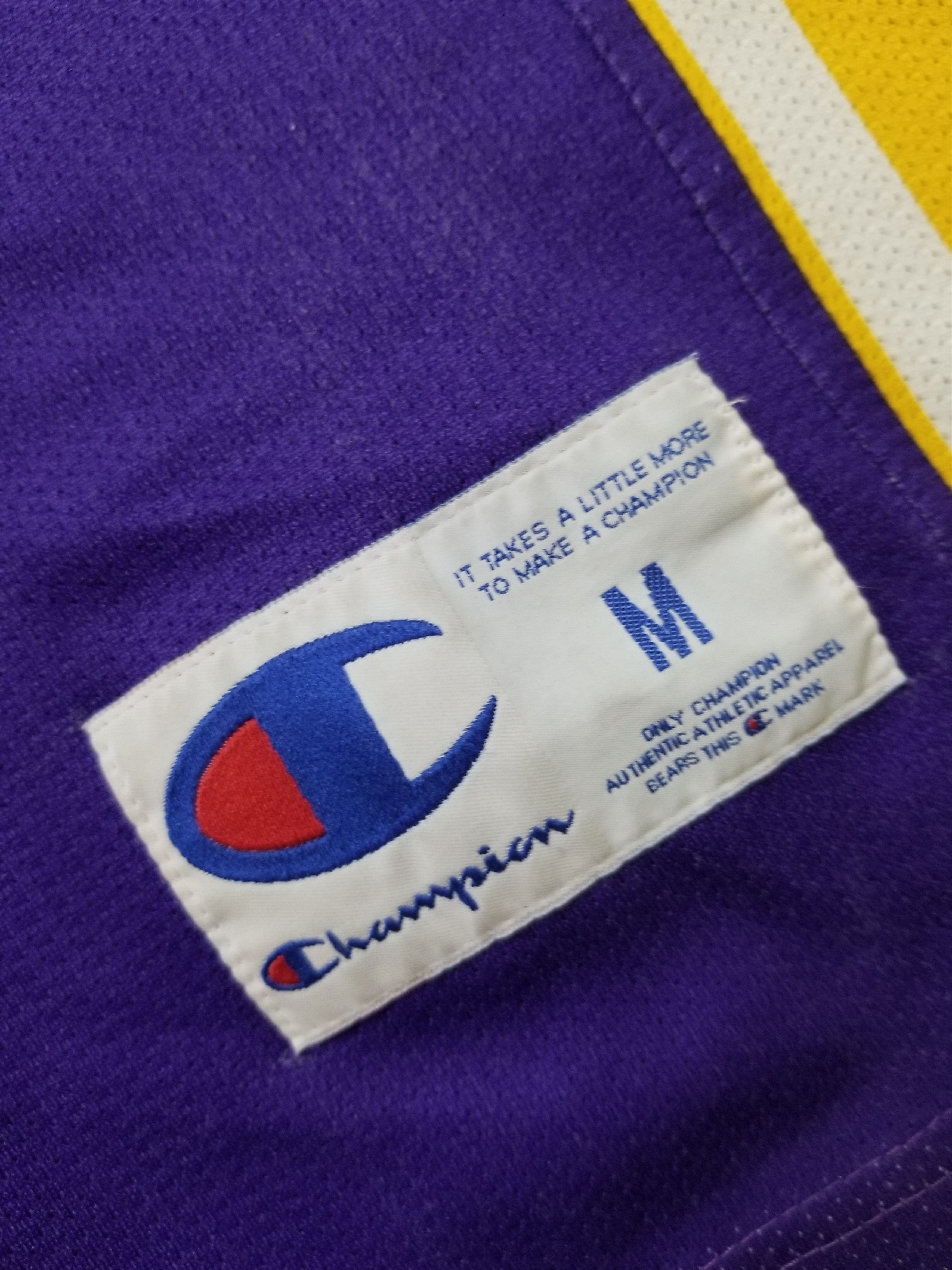 Champion Vintage Champion LA Lakers #24 Kobe Bryant NBA Jersey Size US M / EU 48-50 / 2 - 11 Thumbnail
