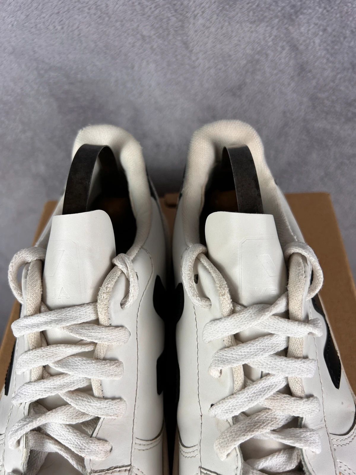 Designer × Veja Wata Veja leather white black sneakers Size US 7 / IT 37 - 6 Thumbnail