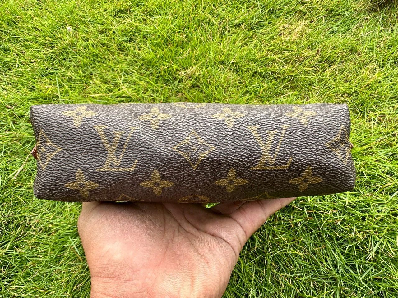 Louis Vuitton Authentic Louis Vuitton Monogram Canvas Cosmetic Pouch PM Size ONE SIZE - 5 Thumbnail