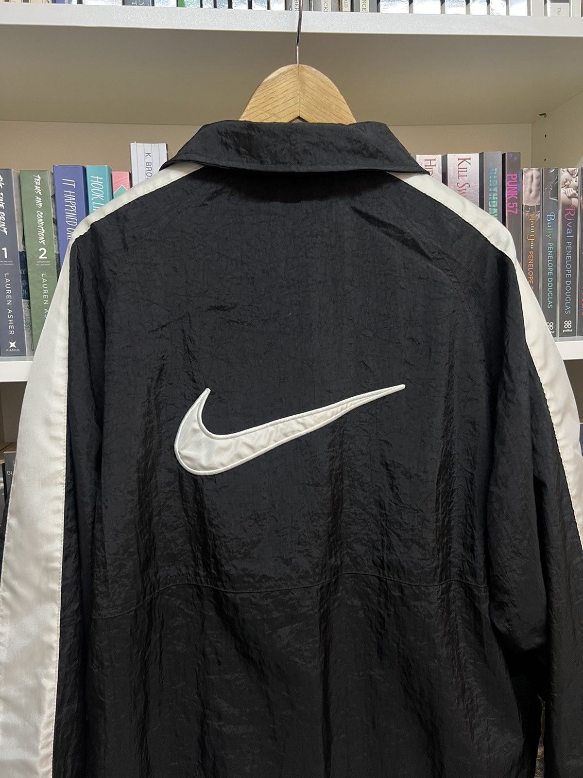 Nike Vintage NIKE BLOCK Swoosh Logo Windbreaker Size US M / EU 48-50 / 2 - 4 Thumbnail