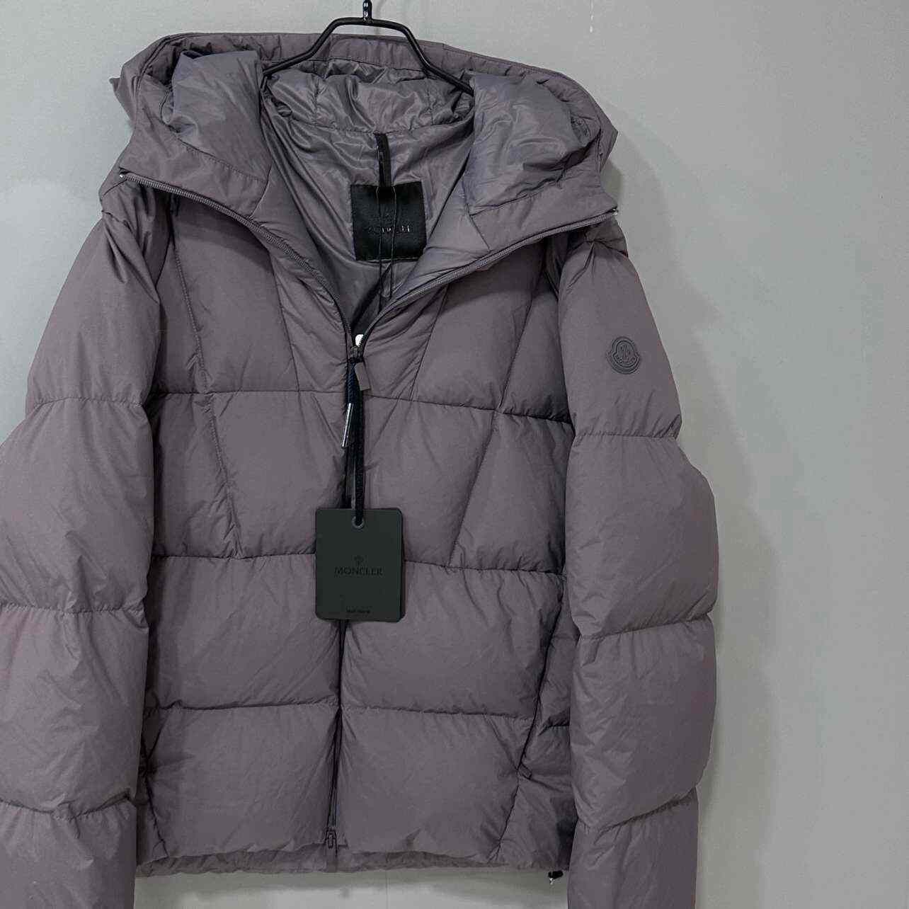 Moncler Moncler Down Black Heavy Coat s Men Size US S / EU 44-46 / 1 - 1 Thumbnail
